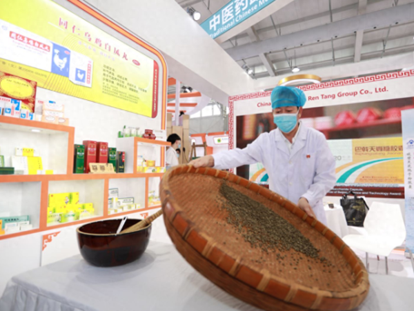 鼎盛证券 两款常见中成药集采后再降价, 降幅超30%